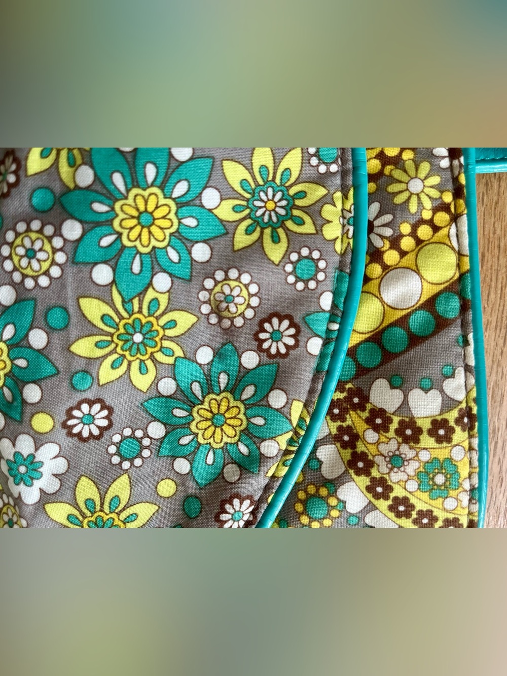 Vera Bradley Tote Bag Turquoise Yellow Paisley Excellent Condition - Picture 7 of 8